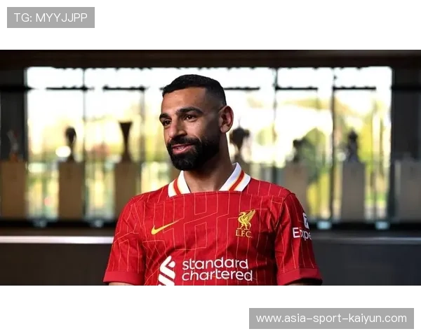 萨拉赫替补待命，加克波首发错失单刀，利物浦锋线调整效果待观察